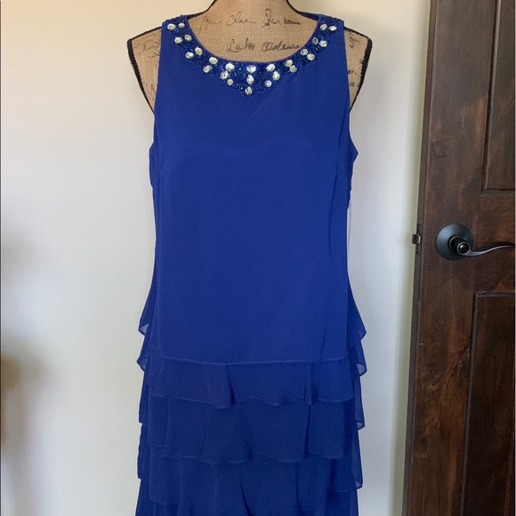 Jessica Howard Dresses & Skirts - Beautiful petite dress-New!